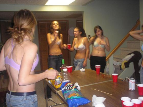 Naked Beer Pong Party Girls Xxx Pics