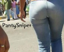 Candid Street Ass Jeans