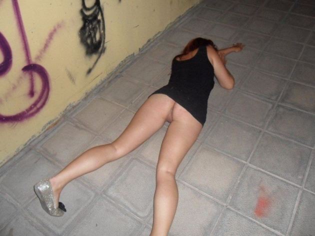 630px x 472px - Drunk Girls Passed Out Naked In The Street - Xxx Pics