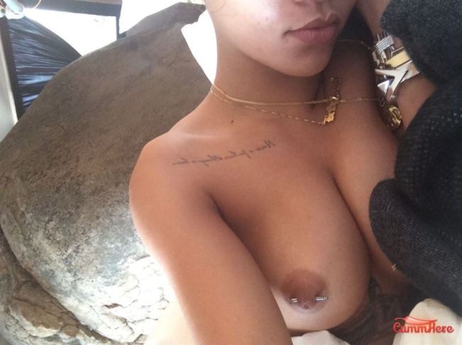 Porn rihanna leaked Rihanna Naked