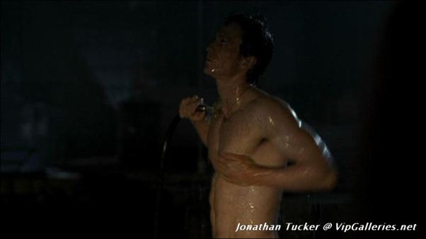 Jonathan Tucker Nude