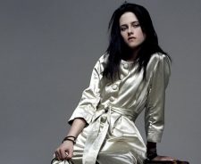 Kristen Stewart Shiney Clothes