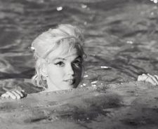 Marilyn Monroe Pool