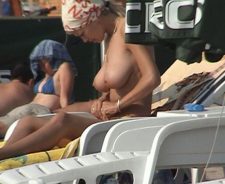 Tempting Busty Lady Caught Topless